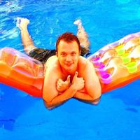 Dmitry Tarasov的照片