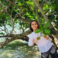 Zahra Roozbehi's Photo