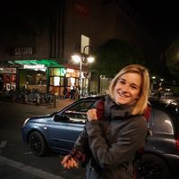 Emi Matthes的照片