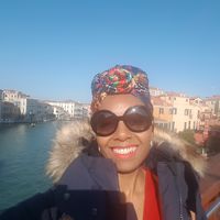 Nabila Dandara的照片