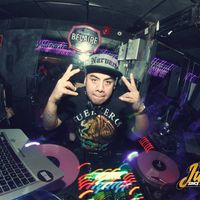 Aztek Siete Tres Dos的照片