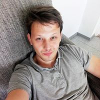 Csaba Jovi Gőz的照片