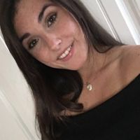 Julia Konschewski的照片