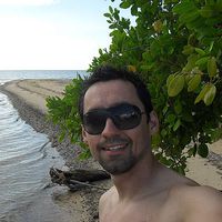 Andrej Holcman的照片