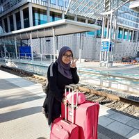 Azreen Dayani's Photo