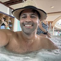shahin B's Photo