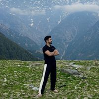 Ankur Pathania的照片