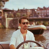 Andrei Ababi的照片