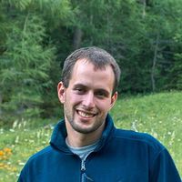 Attila Karai的照片