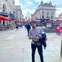 Franco Escobar的照片