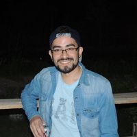 Omar Cabezas Flores的照片