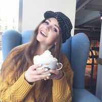 Julia Morska's Photo