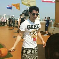 Maxim Tilis的照片