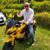 Alex Martinez的照片