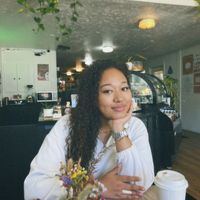 Elizabet Matusala's Photo