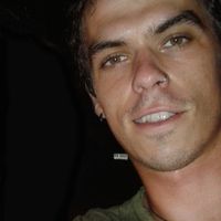 Adam Roberts的照片