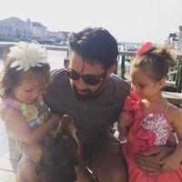 Michael McCarron的照片