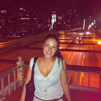 Lilly Uezsal's Photo