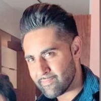 Bavan S. Grewal的照片