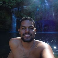 Mikhail Nogueira的照片