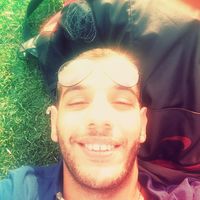 EREN GUMUSTEKIN的照片