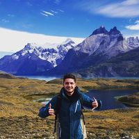 yannis yahiatni的照片