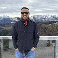 Suleiman Alshouha's Photo