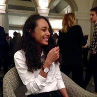 Olga Kiavué的照片