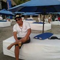 carlos hoyos的照片