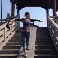 Qiaoyu Wang的照片