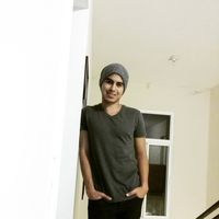 Luis Miralda的照片