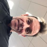 Andre Mouchard的照片