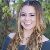 Emily Petak的照片