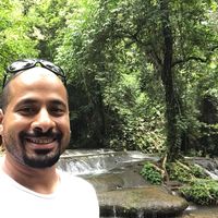 Mahmoud Khalil的照片