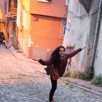 Aliya AÏSSOU的照片