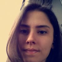 Özge  Karadağ的照片