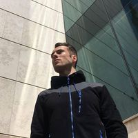 Roland Endredi的照片