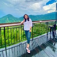 Sari Dwi Putri's Photo