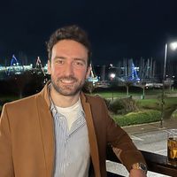 Turhan Baser的照片