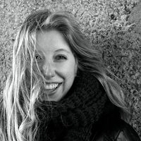 Julie Méthé的照片