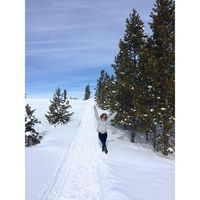 Andrea Calderon的照片