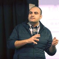 Gus Tofighi的照片