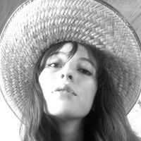 Dhyana Navar的照片