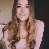 Anais Martin's Photo