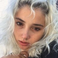 Amanda Arcuri's Photo