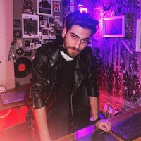 Benyamin  Naghian的照片