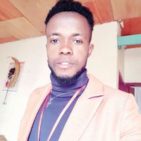 Ange Maroine的照片