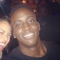 Brian Okpala的照片