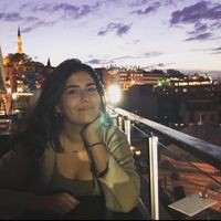 İrem Ekenler的照片