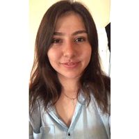 Kübra Bakmz的照片